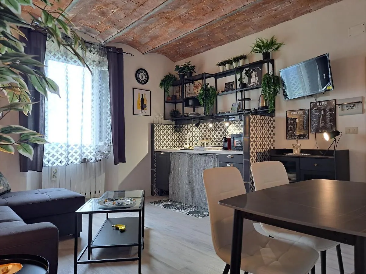 Guest House Vista Bella Apartment & Studio Prata Italy